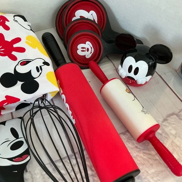 Disney Mickey Mouse Kitchen Ware Collection Apron Timer Mittens Baking Cookies - Picture 4 of 10